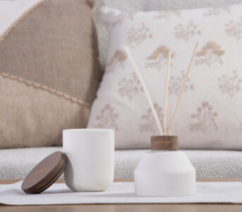 ΑΡΩΜΑΤΙΚΟ ΚΕΡΙ TEAKWOOD 26 200gr NEF-NEF HOMEWARE - Image 3