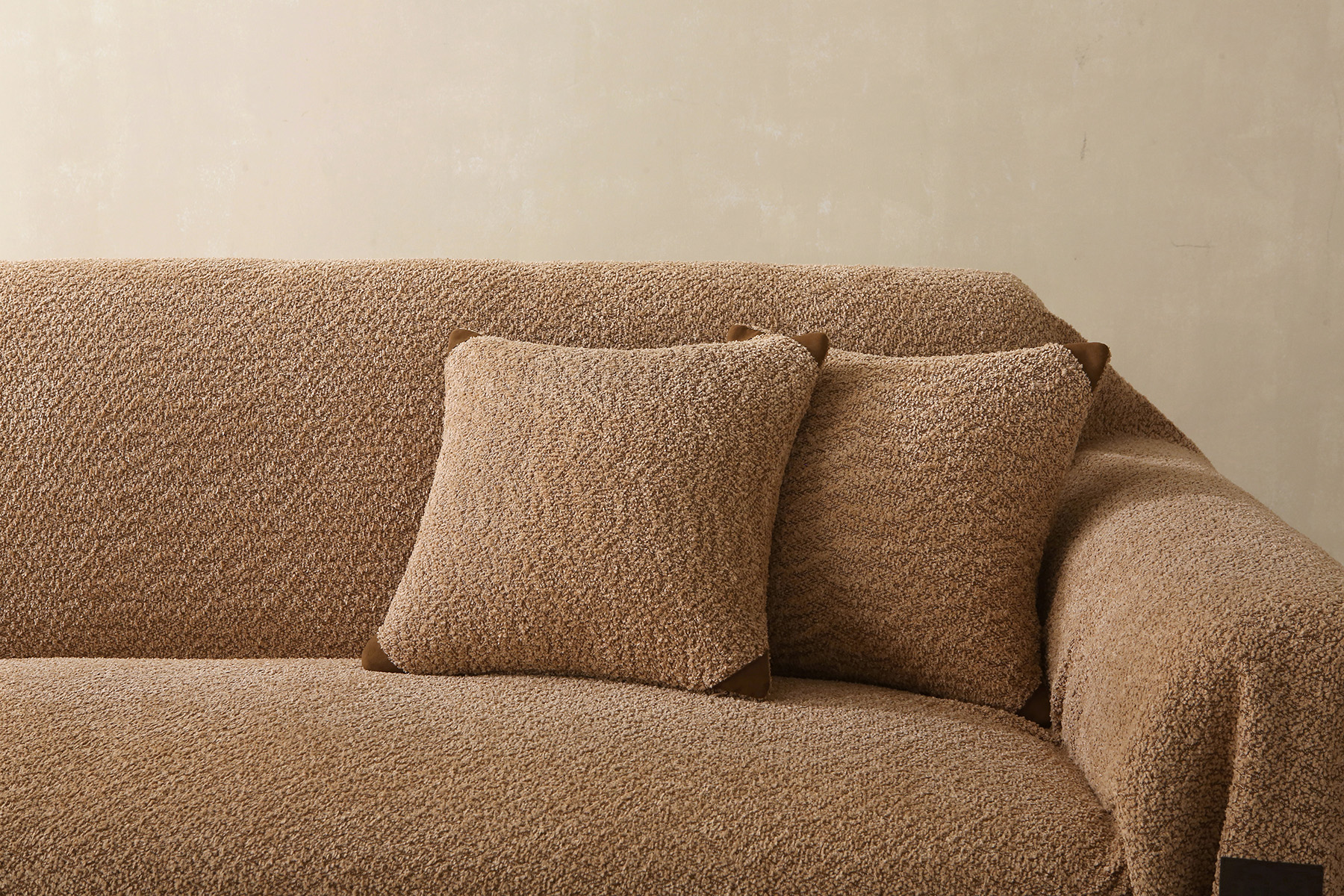 Beauty Home Μαξιλαροθήκη Lamb Plus Art 8832 42x42 Άμμου Beauty Home Μαξιλαροθήκη Lamb Plus Art 8832 42x42 Άμμου